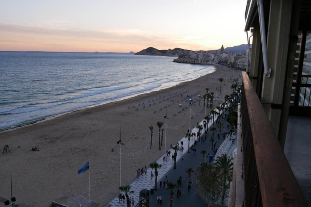 Levante Beach Front Of The Sea Estacha Бенидорм Екстериор снимка