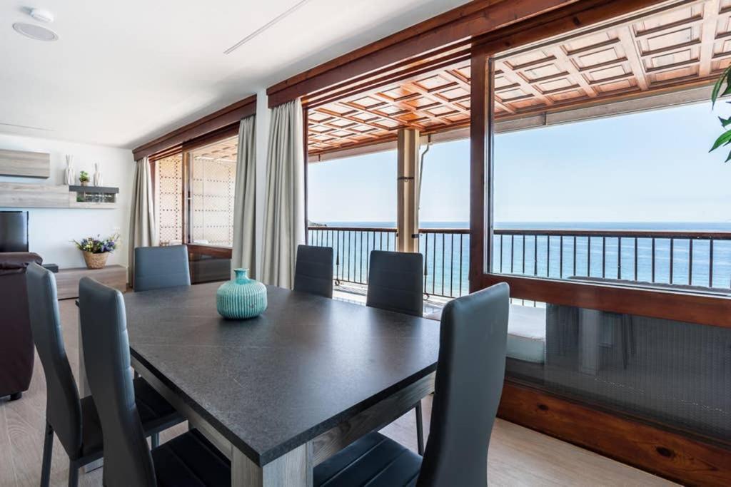 Levante Beach Front Of The Sea Estacha Бенидорм Екстериор снимка